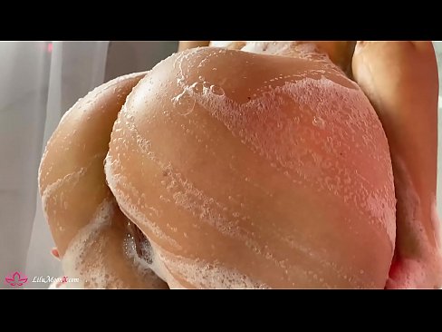 ❤️ Brunette onanerer fitte med vibrator til intens orgasme i dusjen ️❌ Sexvideo på porno no.pornmega.ru ☑
