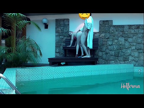 ❤️ Sjef inviterer hushjelp til bassenget, men kunne ikke motstå en varm ️❌ Sexvideo på porno no.pornmega.ru ☑